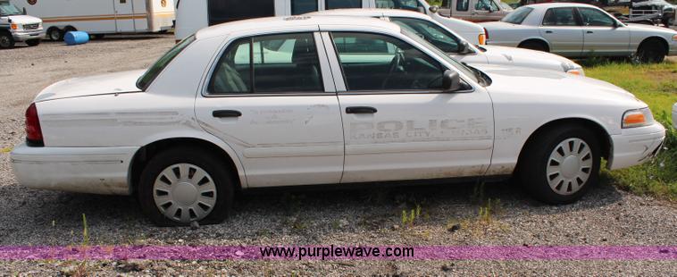 image for item J2204 2008 Ford Crown Victoria Police Interceptor