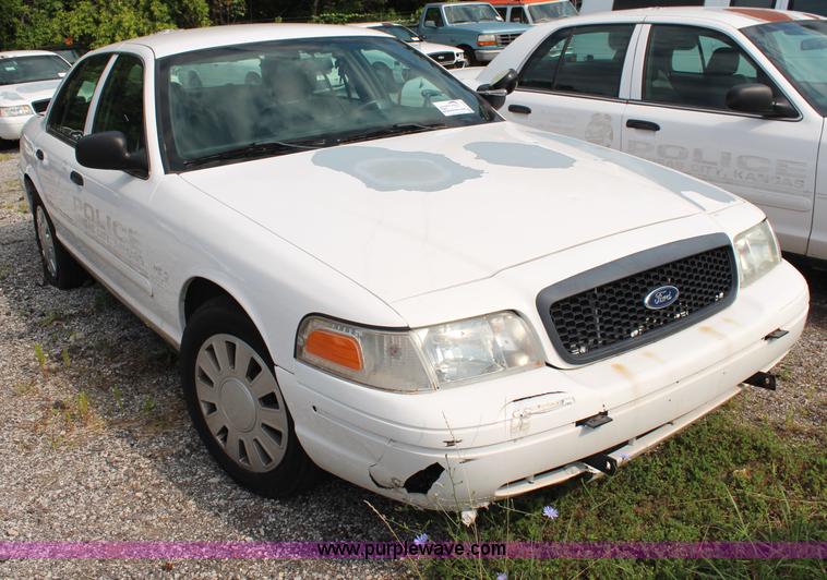 image for item J2204 2008 Ford Crown Victoria Police Interceptor