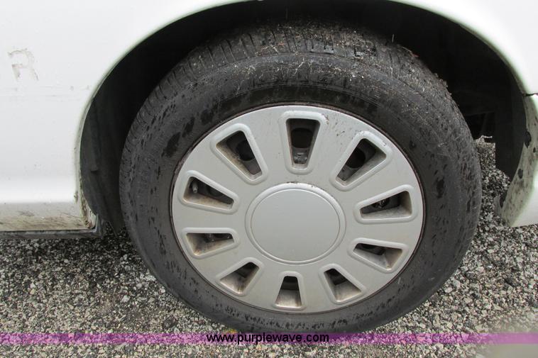 image for item J2204 2008 Ford Crown Victoria Police Interceptor