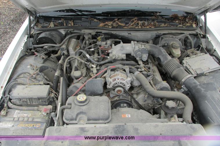 image for item J2204 2008 Ford Crown Victoria Police Interceptor