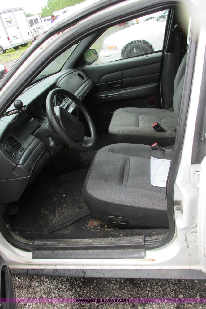 image for item J2204 2008 Ford Crown Victoria Police Interceptor