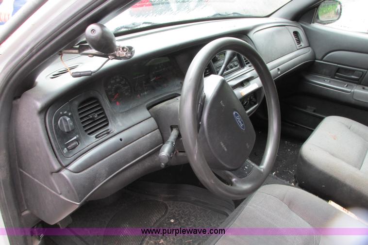 image for item J2204 2008 Ford Crown Victoria Police Interceptor