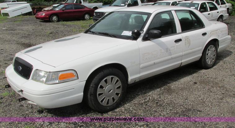 image for item J2205 2008 Ford Crown Victoria Police Interceptor