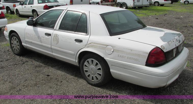 image for item J2205 2008 Ford Crown Victoria Police Interceptor
