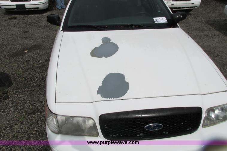 image for item J2205 2008 Ford Crown Victoria Police Interceptor