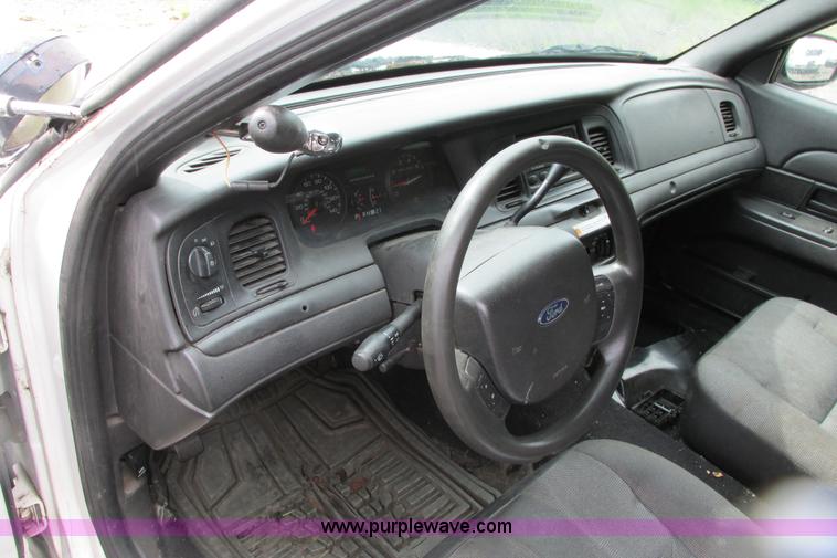 image for item J2205 2008 Ford Crown Victoria Police Interceptor