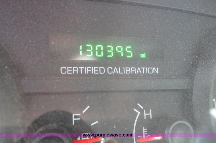 image for item J2205 2008 Ford Crown Victoria Police Interceptor