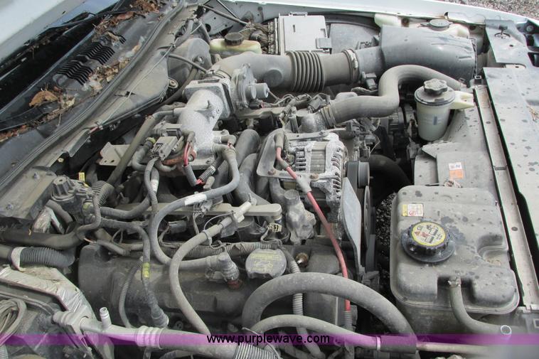 image for item J2205 2008 Ford Crown Victoria Police Interceptor