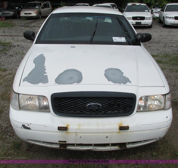 image for item J2206 2002 Ford Crown Victoria Police Interceptor
