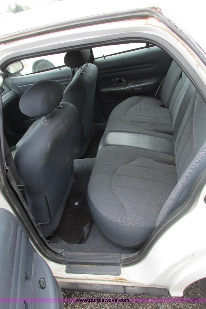 image for item J2206 2002 Ford Crown Victoria Police Interceptor