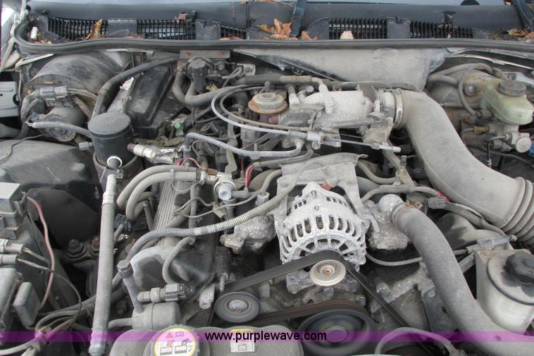 image for item J2206 2002 Ford Crown Victoria Police Interceptor