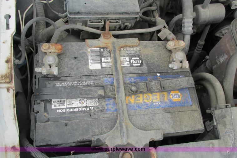 image for item J2206 2002 Ford Crown Victoria Police Interceptor