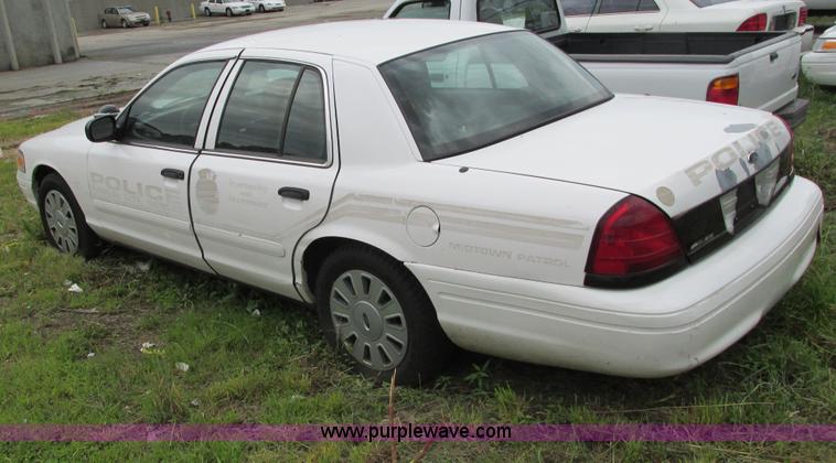 image for item J2210 2008 Ford Crown Victoria Police Interceptor