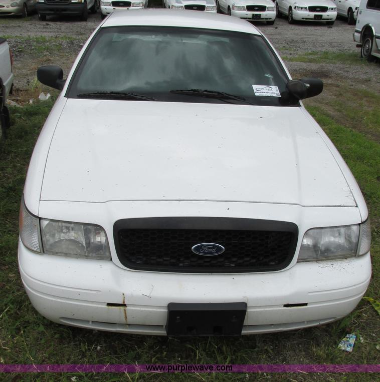 image for item J2210 2008 Ford Crown Victoria Police Interceptor