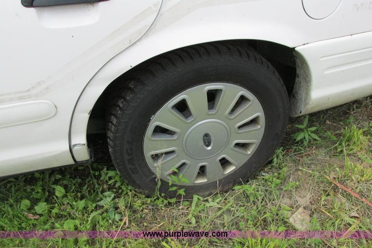 image for item J2210 2008 Ford Crown Victoria Police Interceptor