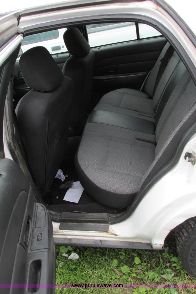 image for item J2210 2008 Ford Crown Victoria Police Interceptor