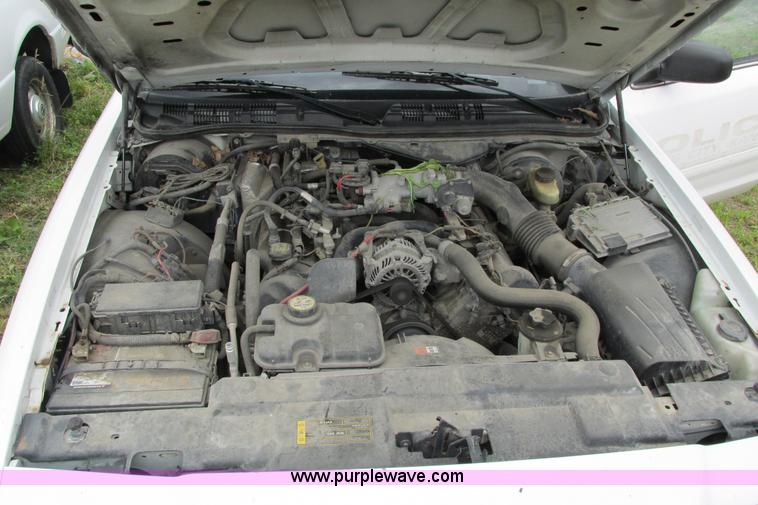 image for item J2210 2008 Ford Crown Victoria Police Interceptor