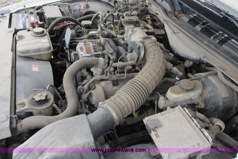 image for item J2211 2005 Ford Crown Victoria Police Interceptor