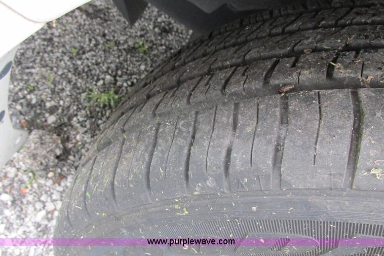 image for item J2213 2005 Ford Crown Victoria Police Interceptor