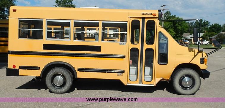image for item J3185 1997 Ford E350 Collins school bus