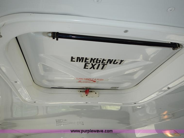 image for item J3185 1997 Ford E350 Collins school bus