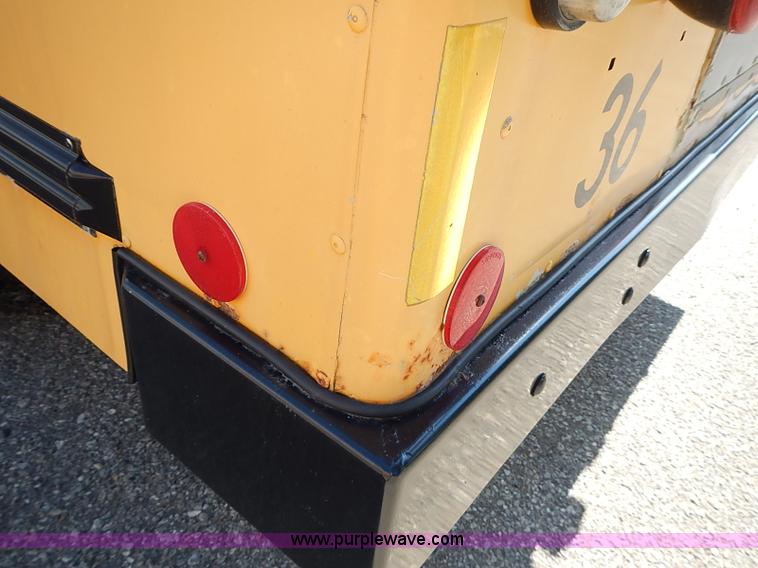 image for item J3185 1997 Ford E350 Collins school bus