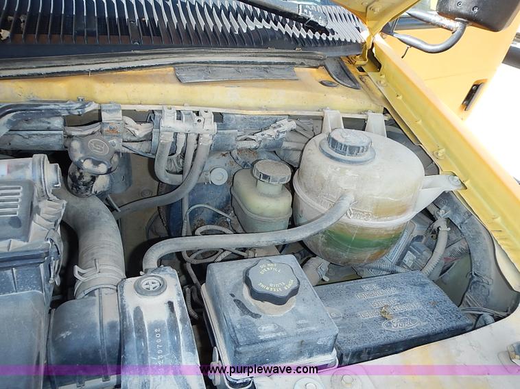 image for item J3185 1997 Ford E350 Collins school bus