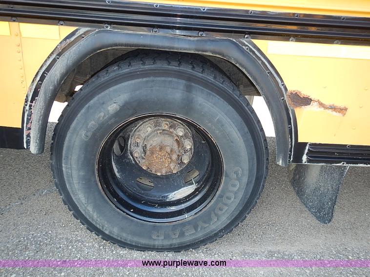 image for item J3186 1994 Blue Bird TC2000 school bus