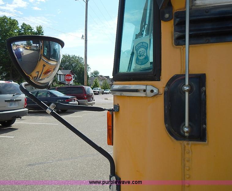 image for item J3186 1994 Blue Bird TC2000 school bus