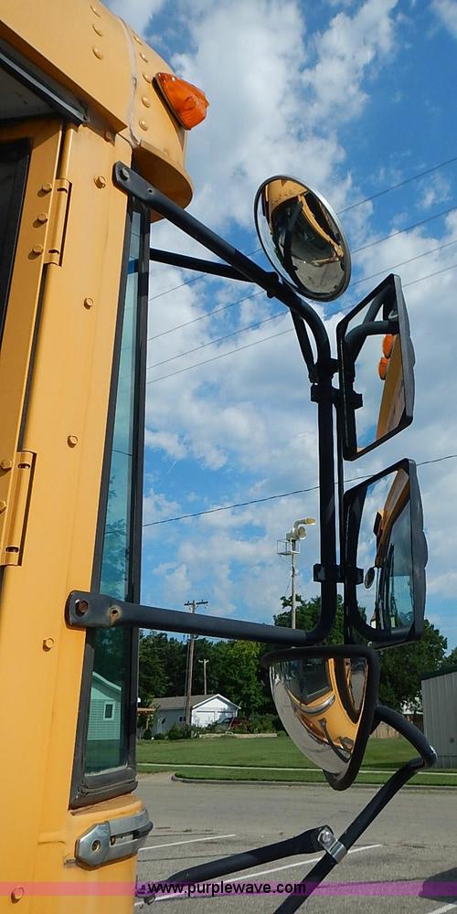 image for item J3186 1994 Blue Bird TC2000 school bus