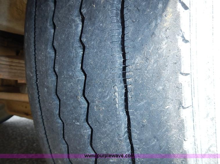 image for item J3186 1994 Blue Bird TC2000 school bus