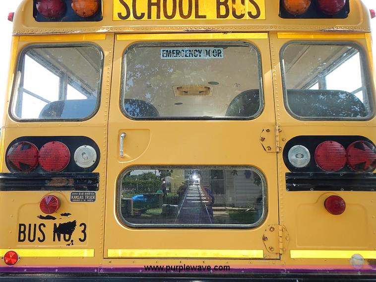 image for item J3186 1994 Blue Bird TC2000 school bus