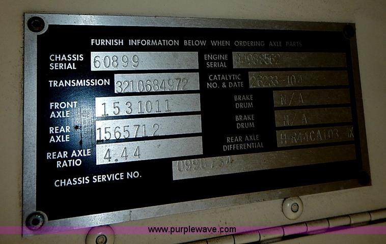 image for item J3186 1994 Blue Bird TC2000 school bus