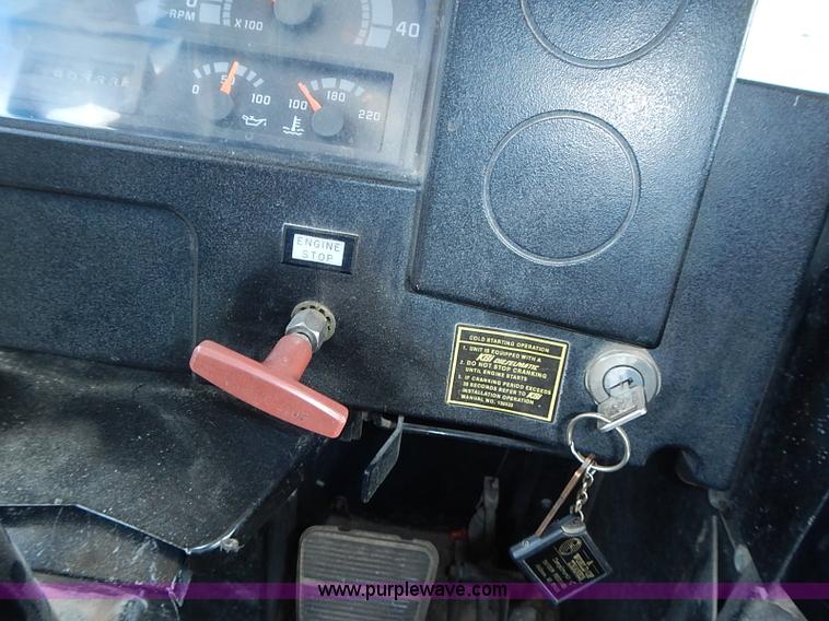 image for item J3186 1994 Blue Bird TC2000 school bus