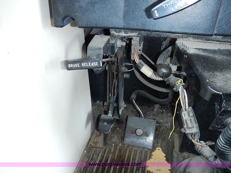 image for item J3186 1994 Blue Bird TC2000 school bus