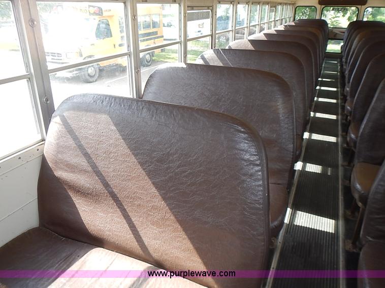 image for item J3186 1994 Blue Bird TC2000 school bus