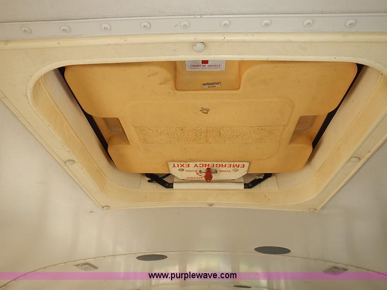 image for item J3186 1994 Blue Bird TC2000 school bus