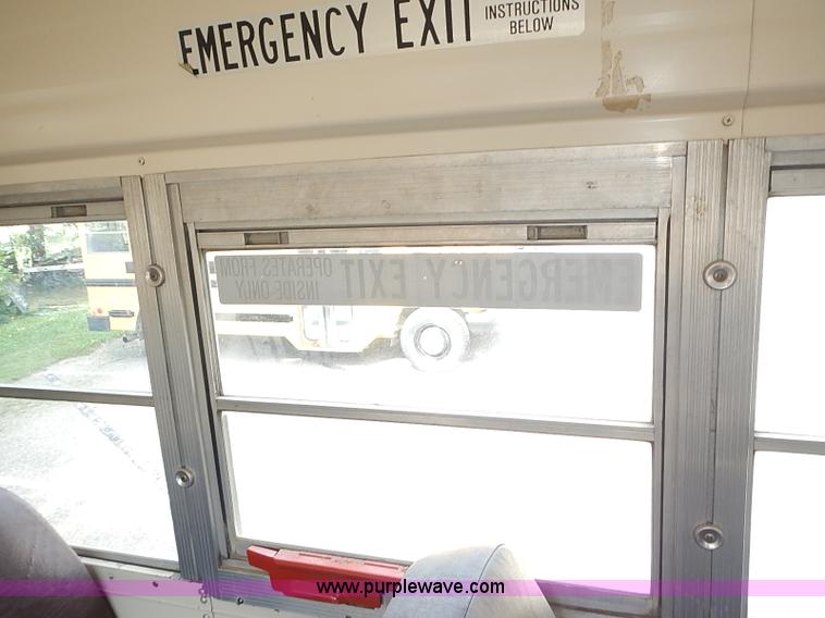 image for item J3186 1994 Blue Bird TC2000 school bus