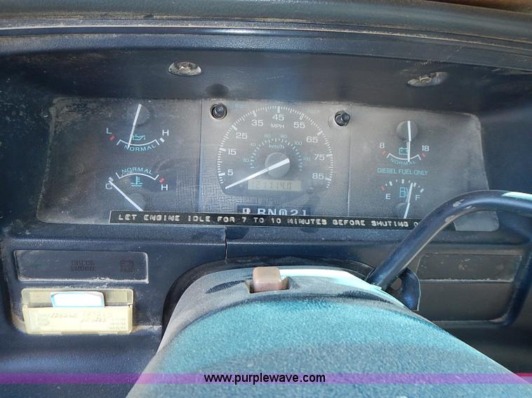 image for item J3187 1996 Ford E350 Collins school bus