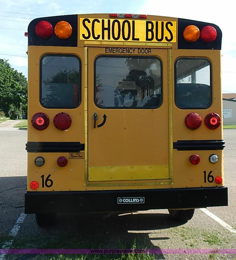 image for item J3189 1996 Ford E350 Collins school bus