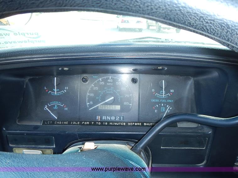 image for item J3189 1996 Ford E350 Collins school bus