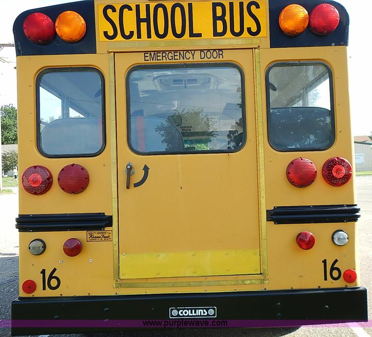 image for item J3189 1996 Ford E350 Collins school bus