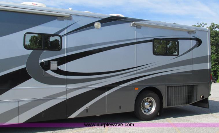 image for item AC9823 2003 Alpine Coach M-40FD RV