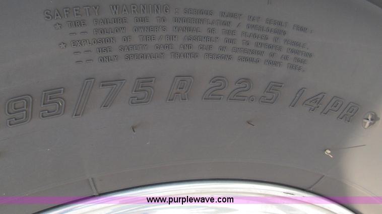 image for item AC9823 2003 Alpine Coach M-40FD RV