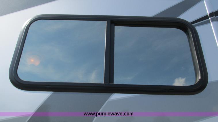 image for item AC9823 2003 Alpine Coach M-40FD RV