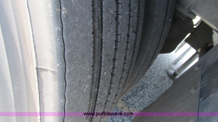 image for item AC9823 2003 Alpine Coach M-40FD RV