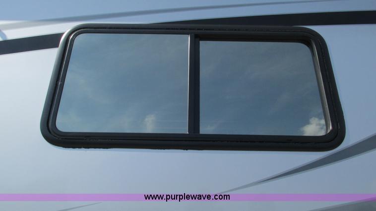 image for item AC9823 2003 Alpine Coach M-40FD RV