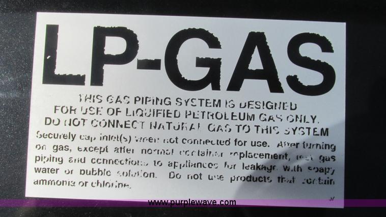 image for item AC9823 2003 Alpine Coach M-40FD RV