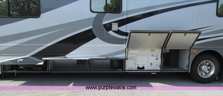 image for item AC9823 2003 Alpine Coach M-40FD RV