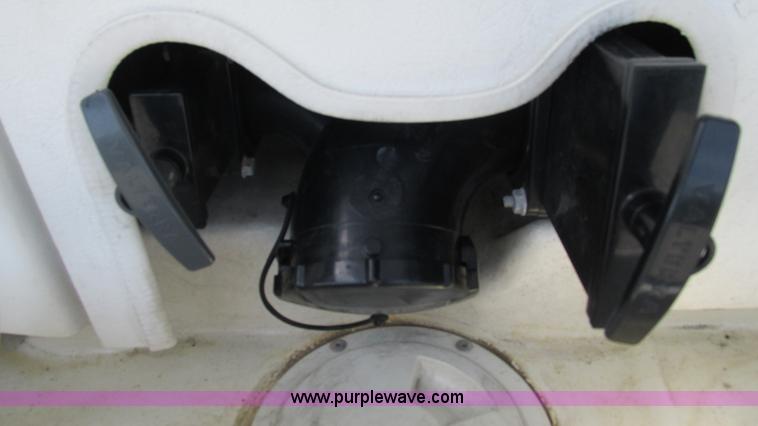 image for item AC9823 2003 Alpine Coach M-40FD RV